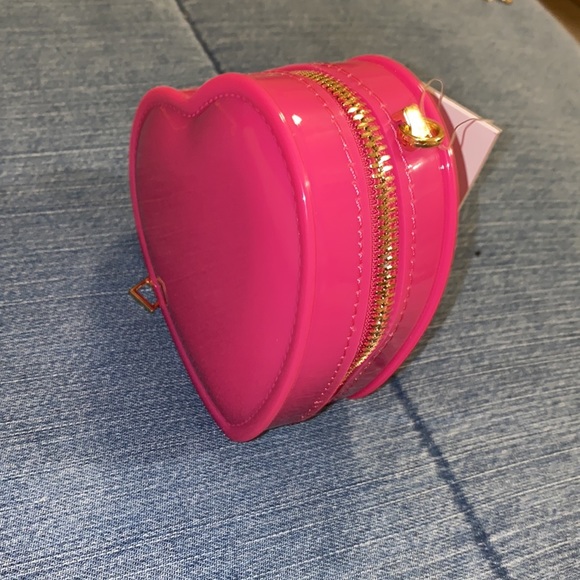 ***SOLD***Expressions NYC Luxury Vegan Handbags - fuchsia heart - Picture 8 of 8